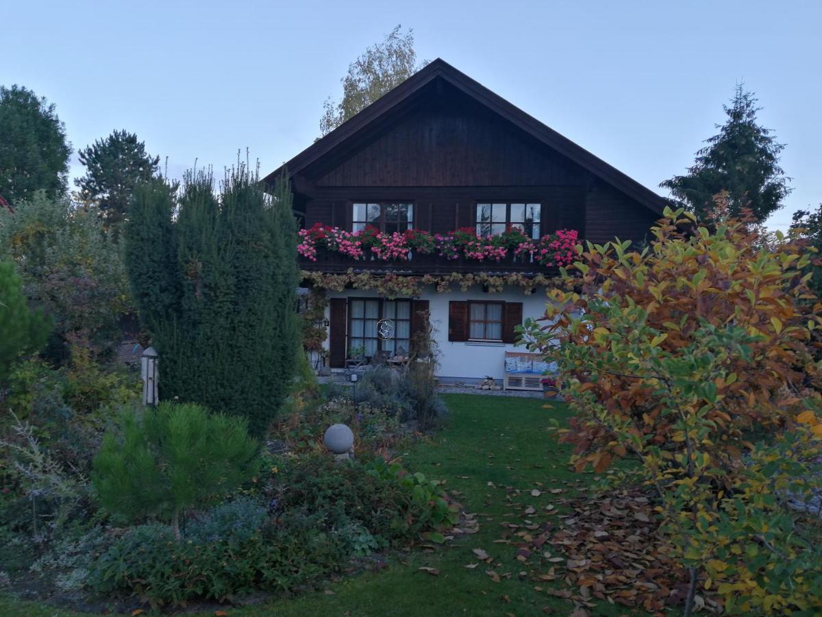 Haus Merlin Am Bockelsberg Homestay Weimar (Thuringia)